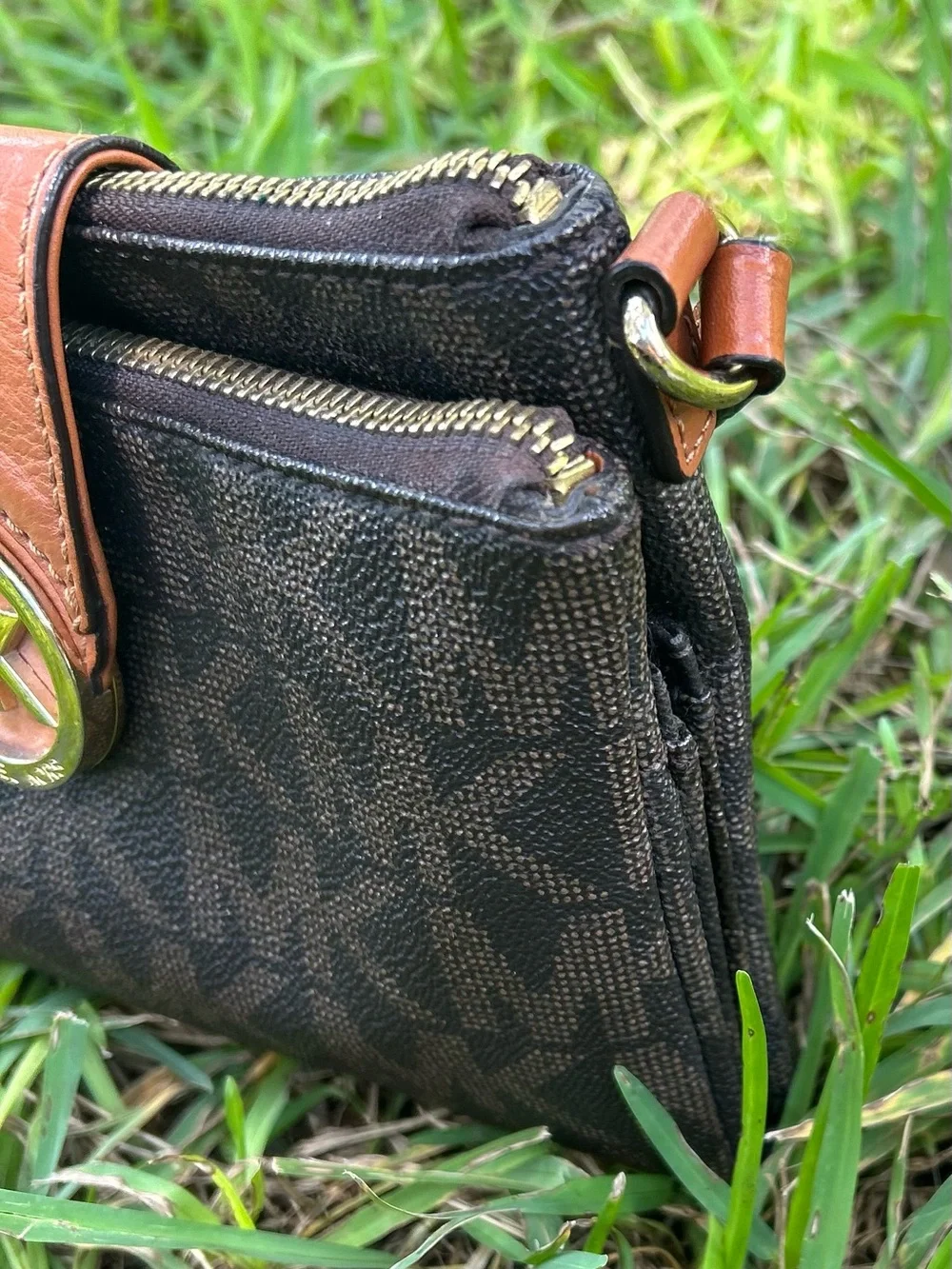 Michael Kors compact michael